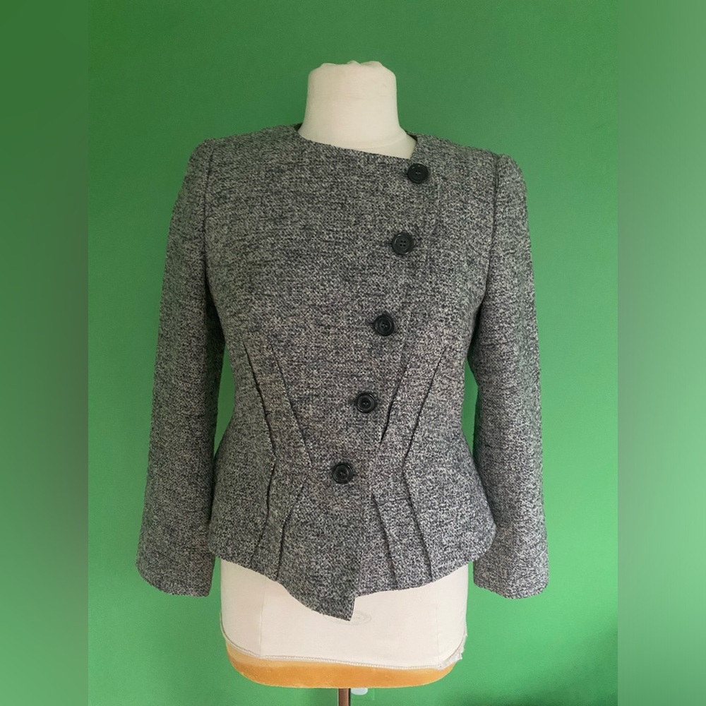 Armani Collezioni Italy Gray sculptured Asymmetric Button blazer victorian